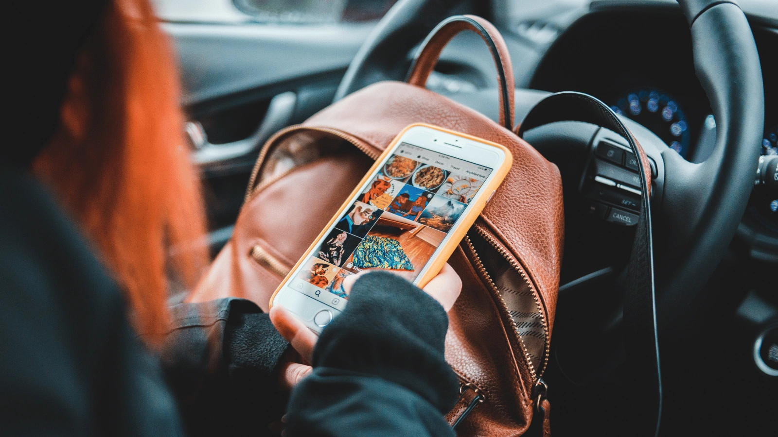 Alt: Person browsing personalized product recommendations on a mobile device for ecommerce customer support.