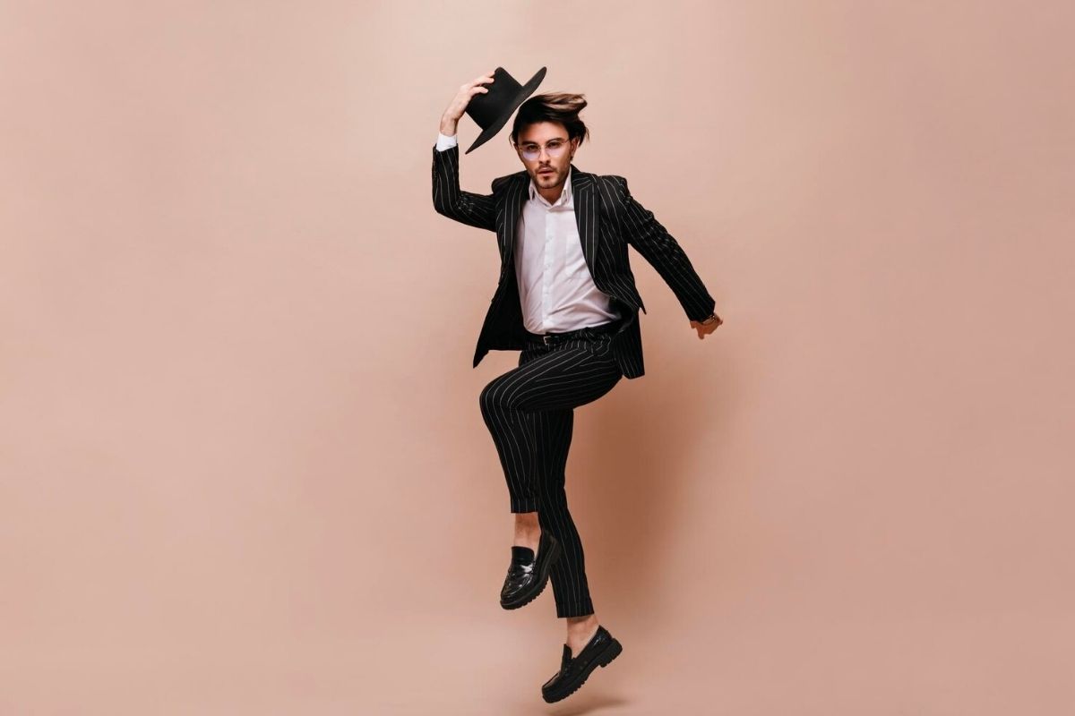 Top 25 best model poses for Fashion Photography