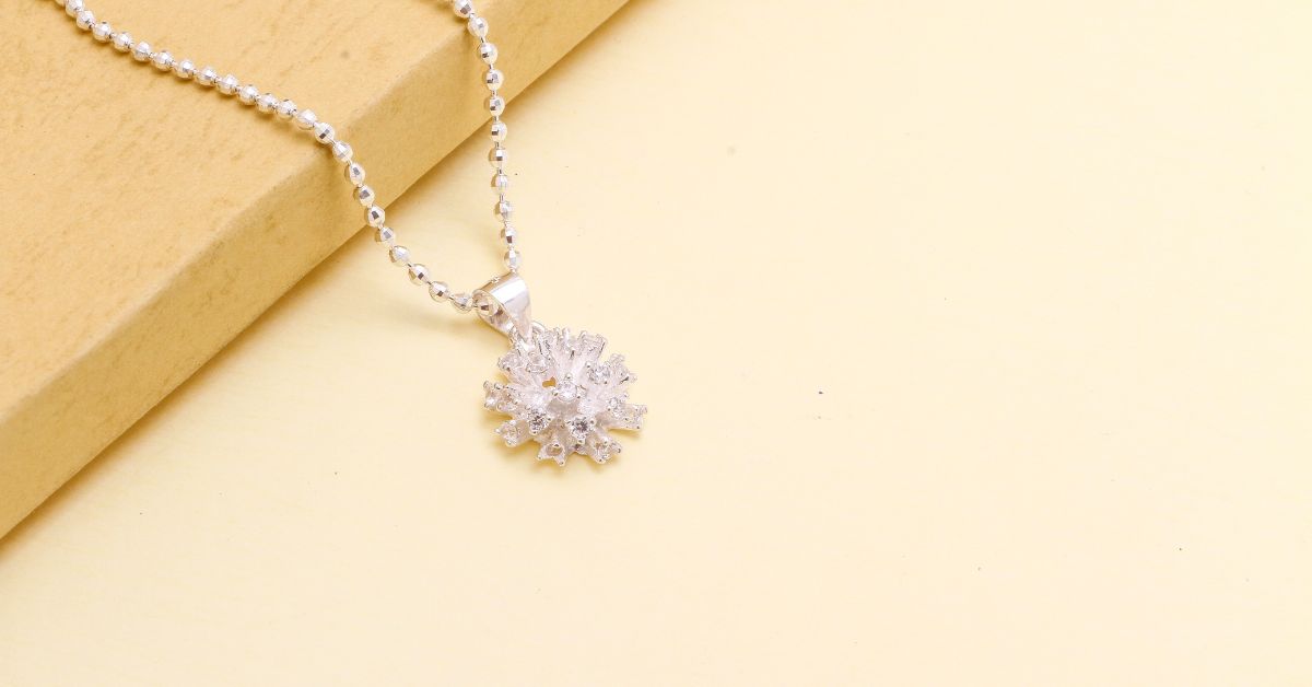 10 Best Background Ideas for Jewelry Photography
