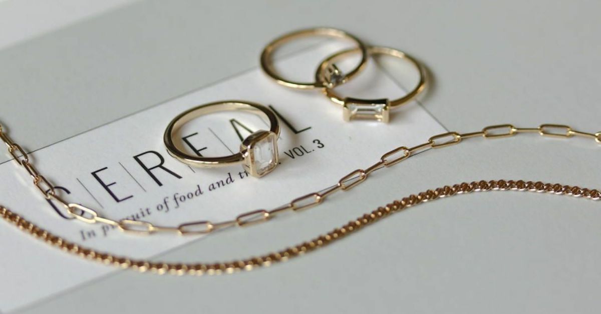 10 Best Background Ideas for Jewelry Photography
