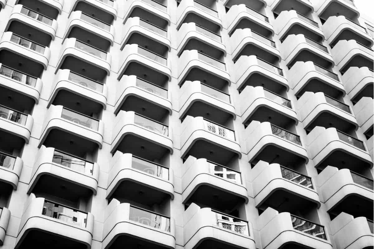 The Art of Rhythm in Photography: Creating Movement and Flow 