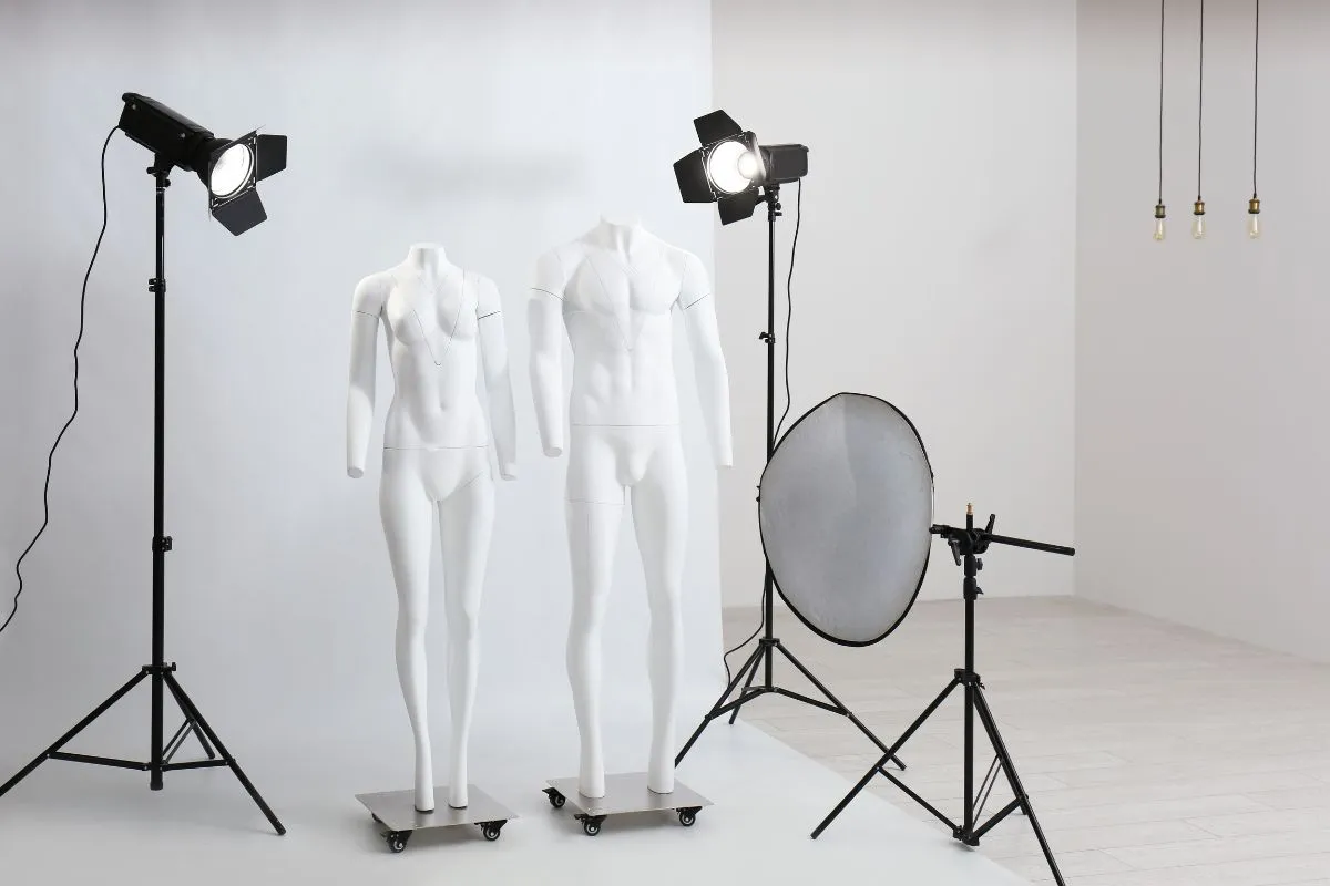 how-to-find-the-right-ghost-mannequin-photo-editing-services